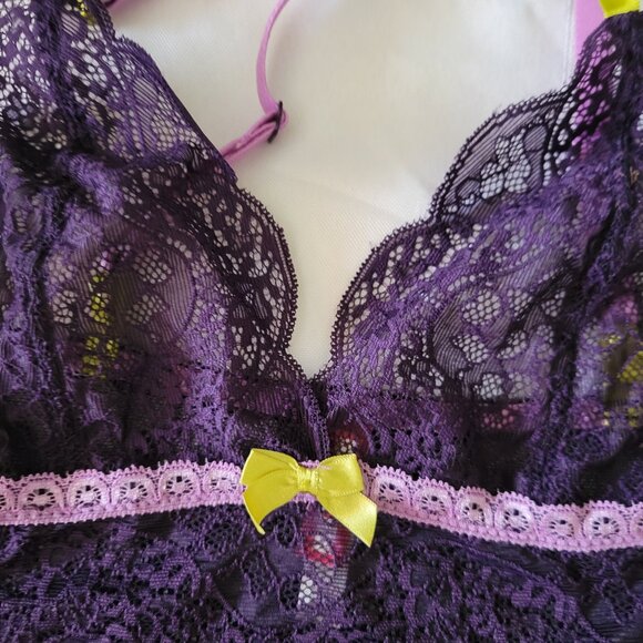 COSMOPOLITAN Medium Pajama Short Small Lace Bra Top NWT Sleepwear - Picture 2 of 11